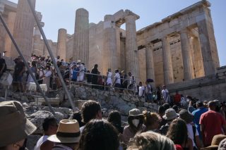 Η Αθήνα μαγνητίζει τους ξένους τουρίστες - Ξοδεύουν 10% πάνω καθημερινά